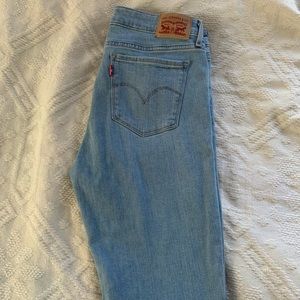 Levi’s Women’s 711 Skinny Jeans Size 29